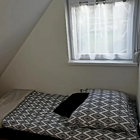 Holiday home Caloroczny W Nadolu Z Jacuzzi Na Tarasie Nadole (Pomerania)