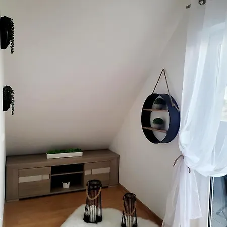 Caloroczny W Nadolu Z Jacuzzi Na Tarasie