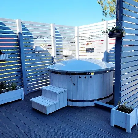 Caloroczny W Nadolu Z Jacuzzi Na Tarasie * Nadole (Pomerania)